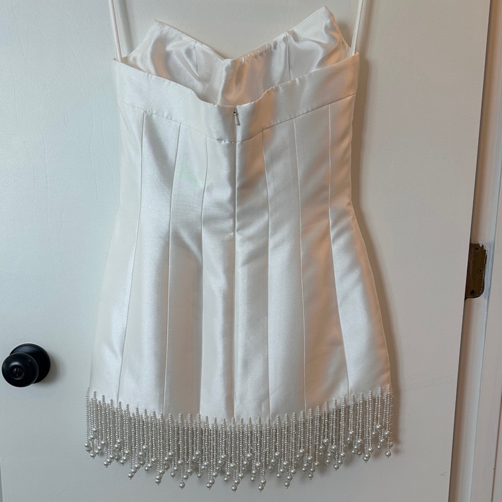 Jane Hill Wedding Dress - Picture 2 of 5